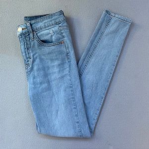 target/wild fable high rise light wash skinny jean